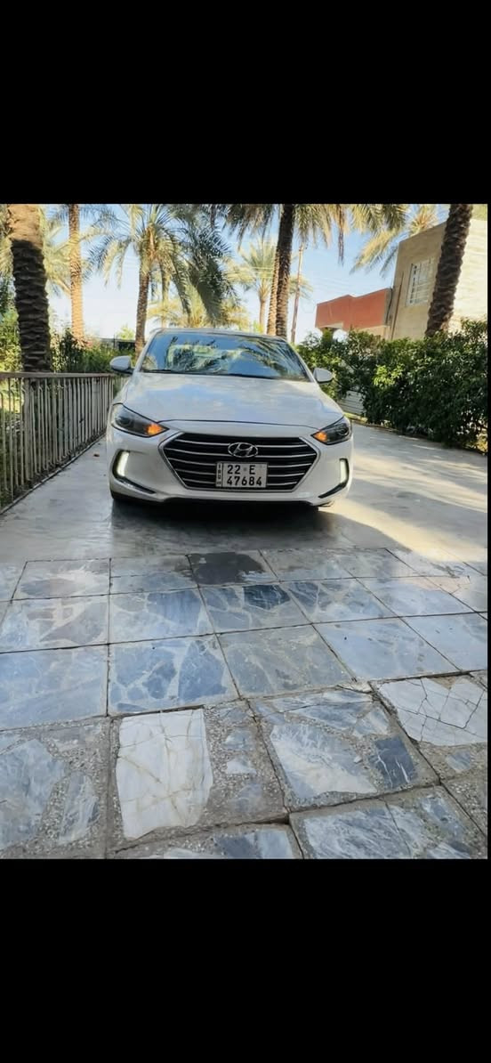 النترا 2017 سياره بدون حادث كلين داخله. سياره رقم اربيل باسمي.  بيه تكشير ومصبوغ عله كده.   سياره جاهزه تخم تاير مكينه كير منضومه زنون.    السعر 122.     بيه حالوب  السياره ***********.      مكاني بغداد.
