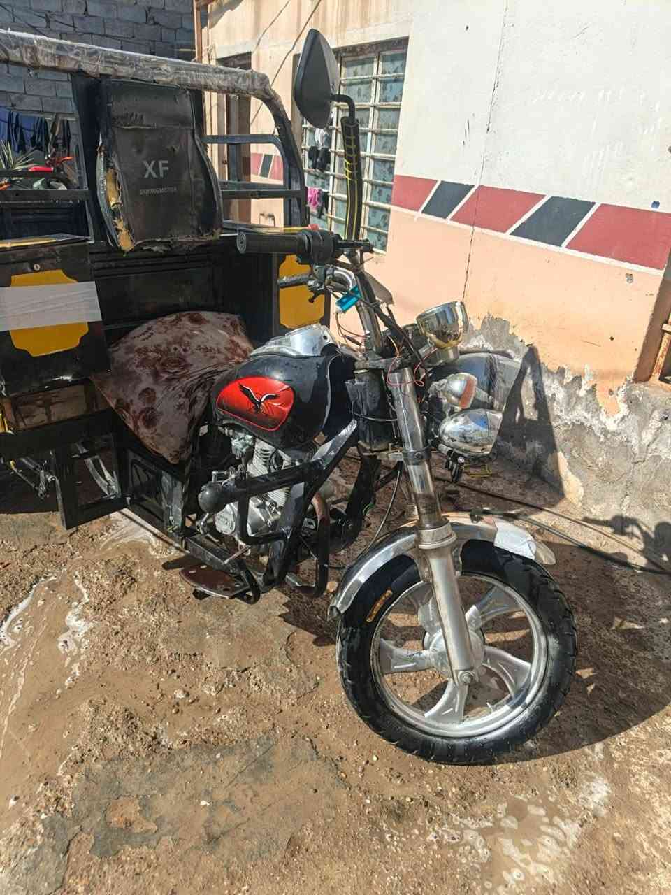 سلام عليكم شباب ستوتة موديل 21 فحل قلاب الستوتة خير من الله نقصه بس تفيلس اوراقها موجودة بس واكع عليهن مي كهربائيات كاملة مكينة سلف و هندر شغال مكاني ديالى بعقوبة سعر 1300 وبيها مجال الرقم *********** ما ارد خاص لان ماعندي مجال من ورة الشغل
