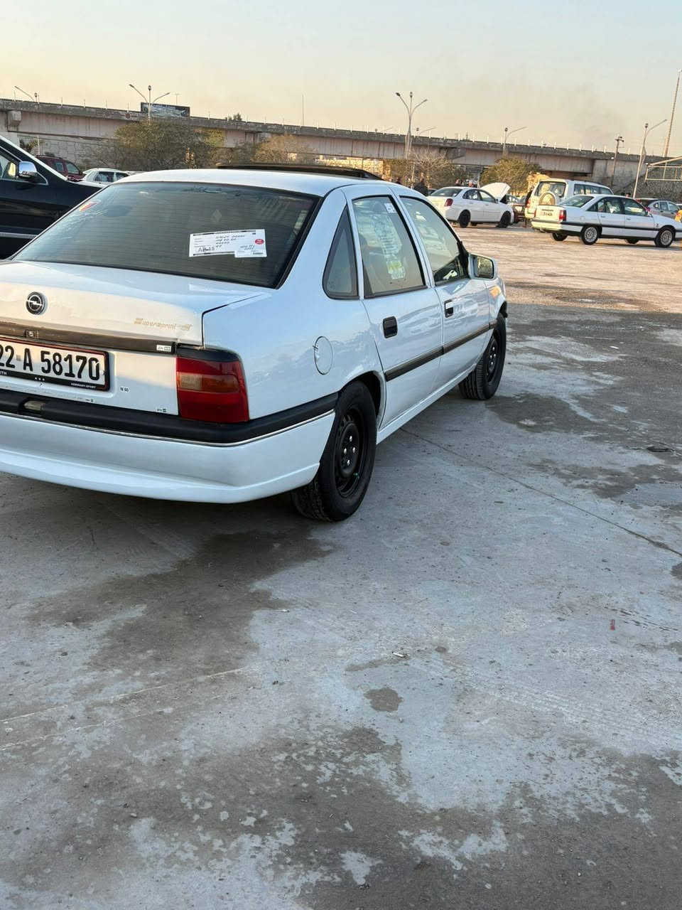 من رخصه ادمن
للبيع فكترا مويديل 1995  بدون صبغ بدون ضربه

حجم محرك 20  تبريد+تدفئه شغاله

سعر 46$ *********** واتساب غير متواجد بل فيس
