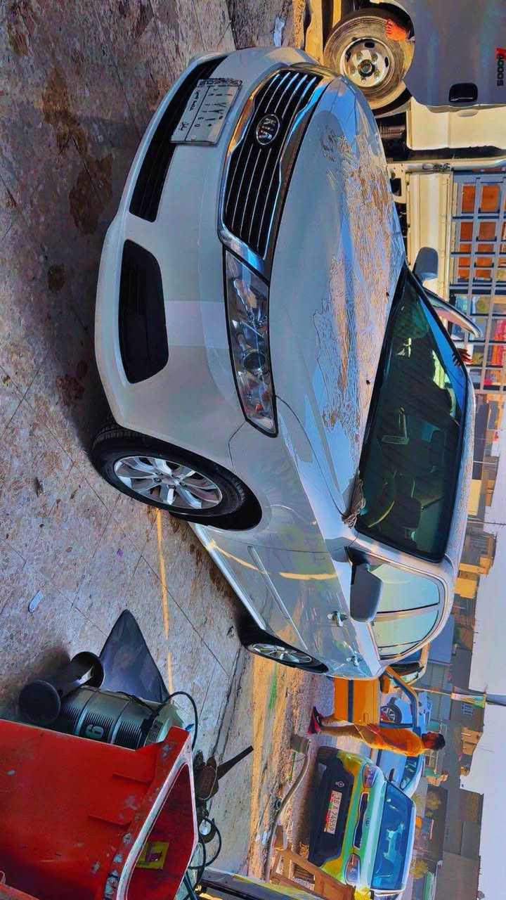 السلام عليكم اوبتما 2009 
بيهه بس جاملغ خلفي والجاملغ الامامي مبدل سياره جاهزه حداديه كير مكينه كله بلادي سعرهه 118 وبيهه مجال قليل رقمهه بابل باسمي 
مكانهه بابل مركز المدينه      *********** حلة, بابل
