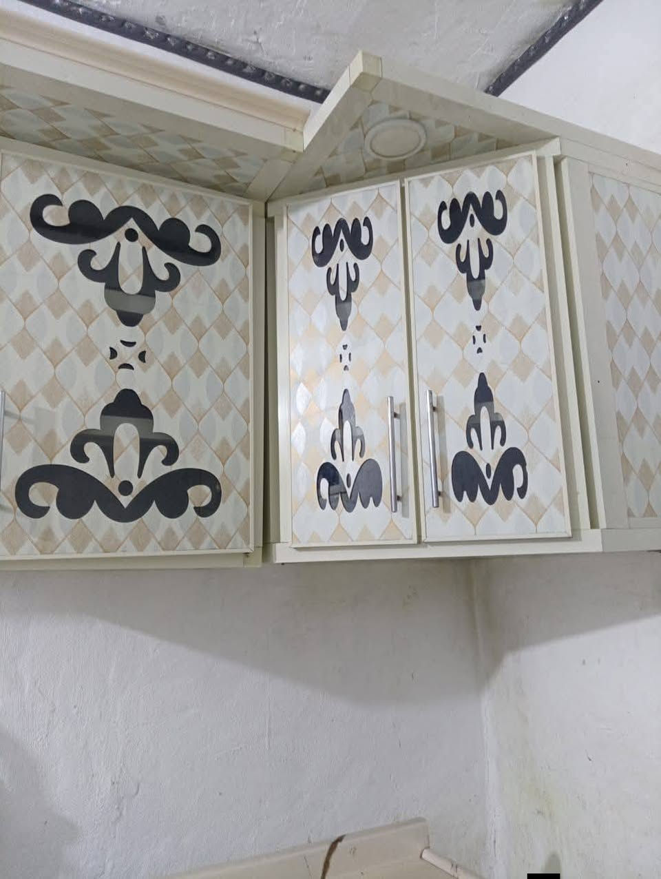 كاونتر للبيع 
السعر 250

يحتوي على مكان للطباخ ومكان لشافطه الدهون 

العنوان /  الحله المحكمه الجديده 
***********
