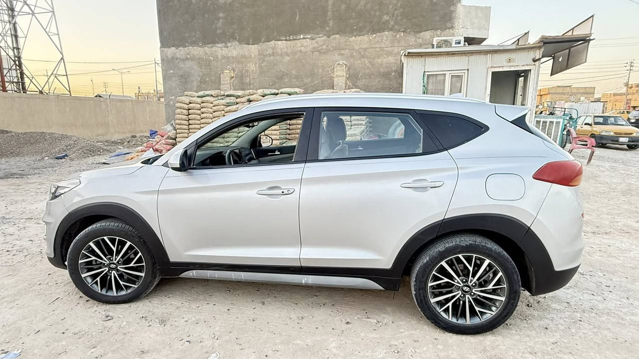 السلام عليكم من رخصه الادمن
للبيع توسان موديل 2021

سياره أمريكيه ضرر جاملغ وبنيد وباب

سونار موجود محدد بالصور

السياره مكان بابل الحله 

رقم بابل باسمي 

السعر 150 وبيه مجال 

الاستفسار الاتصال بالرقم 

***********
