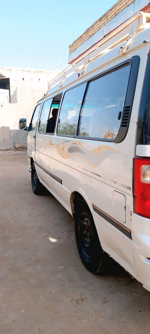 سيارة فتون موديل 2015 فراشة سنويه بسمي وتنتهي 2028 سعر 40 وبيها مجال
الرقم *********** 
سوق شيوخ
