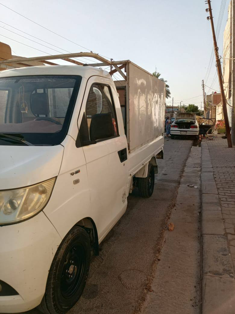 سلام عليكم شيري حمل واحد طن موديل 2013 بيه معامله مال شركه رقم ورقي تبريد شغال السياره جديده كير ومكينه مكفولات السياره نضيفه خير من الله مكان السياره نجف رقم التلفون 
***********
السعر 26 وبيه مجال بصيط اتصل وتدلل
