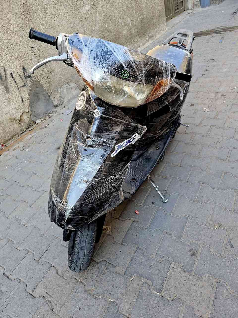 مرحبا شباب عصفورية كلش حلوة نضيفه مكينه كفاله امانه الله كهربائيات شغاله لايت عالي ناصي اشاير يمين ويسار
ستاند صفح قفل ستيرن بريك امامي خلفي// فقط قفل جنطه
 نقص // بغداد الحرية /***********// السعر 350 وبيهه مجال حك الجية
مرحبا شباب عصفورية كلش حلوة نضيفه مكينه كفاله امانه الله كهربائيات شغاله لايت عالي ناصي اشاير يمين ويسار
