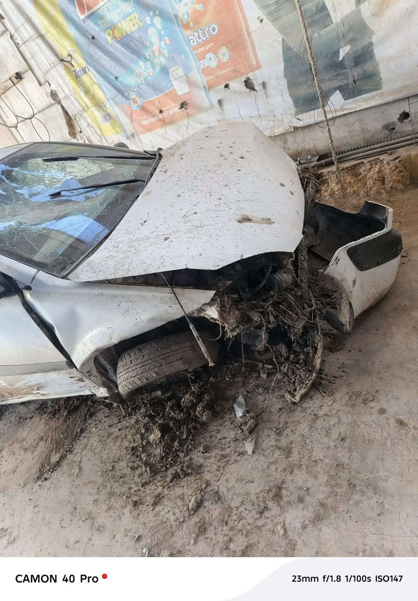 سلام عليكم سياره عل ضربته ابيع بسمي سعر (٢٥) ***********)
