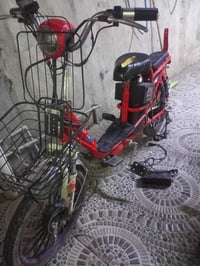 بايسكل شحن للبيع  90 بي مجال كل عيب مابي 07711619152