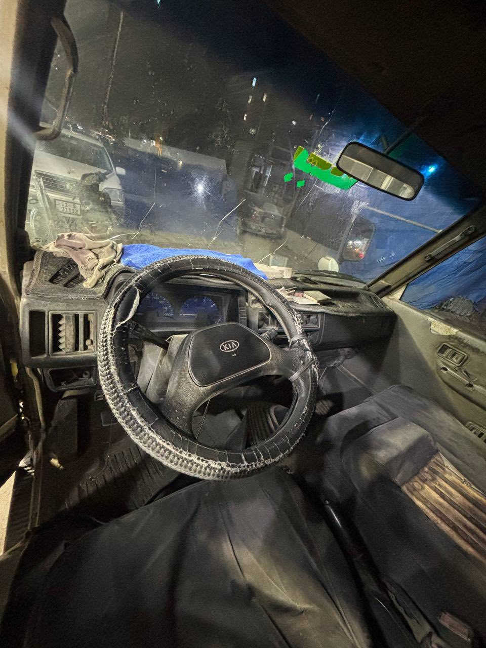 كيا بنكو ١٩٩٥
رقم جديد بغداد ، السيارة بأسمي مكفوله 
تحويل ثاني يوم 
( غير متواجد على الفيس بوك ) 
الرقم ***********
