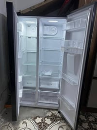 ثلاجه للبيع بعده بلايلون مالته شخط مابيه مستعجل ع بيعته 07704992086