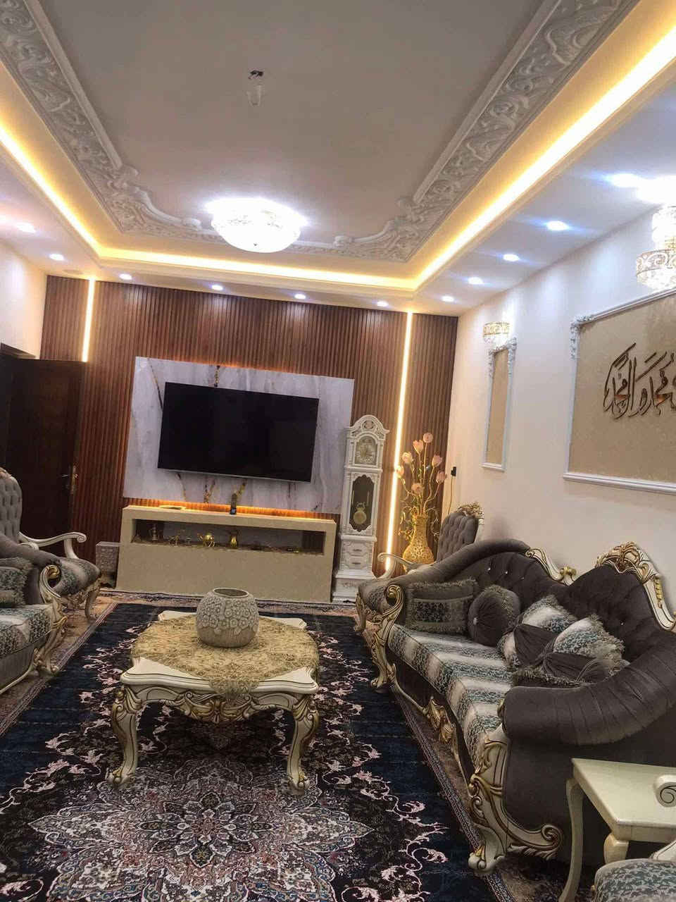 عرض
بيت طابقين  سنتر الشارع العام ورديه مساحه البيت ٥١٧ متر 
واجه ١٧.٥ نزال ٣٣  طابو زراعي سند ٢٥ تحويل مباشر كافه الخدمات  بناء حديث مرتب كلش 
العنوان ورديه مقابل مجمع علي الأكبر الفرع الثاني 
محتويات المنزل 
خمس غرف نوم 
٤ غرف ٥×٤
١ غرفه ٨×٤
مطبخ ٥×٤
هول ١٣×٤
الصاله ٥×٤
مجمع صحيات كبير 
منور علا شكل L علا طول البيت 
كراج سيارات يتسع ٤ سياره 
حديقه مرتبه ومخدومه مثل ما مبينه بل تصوير 

للاستفسار اكثر مرجعه مكتبنا مكتب المختار  الكائن ورديه خارج 
او الاتصال ***********
