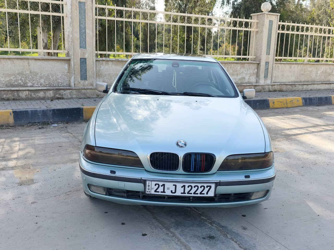 بي ام صقر 528
موديل 96 
كير محرك شرط 
تبريد تدفئة 
صبغ عام جماليه بدون ضرر 
تخم تواير جديده 
رقم سليمانية 
شرط التحويل 
مكاني موصل
للاستفسار 
*********** واتساب
