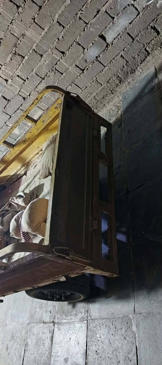 بدي مديل ١٤ مامتواجد فيس رقم لهاتف***********👍
