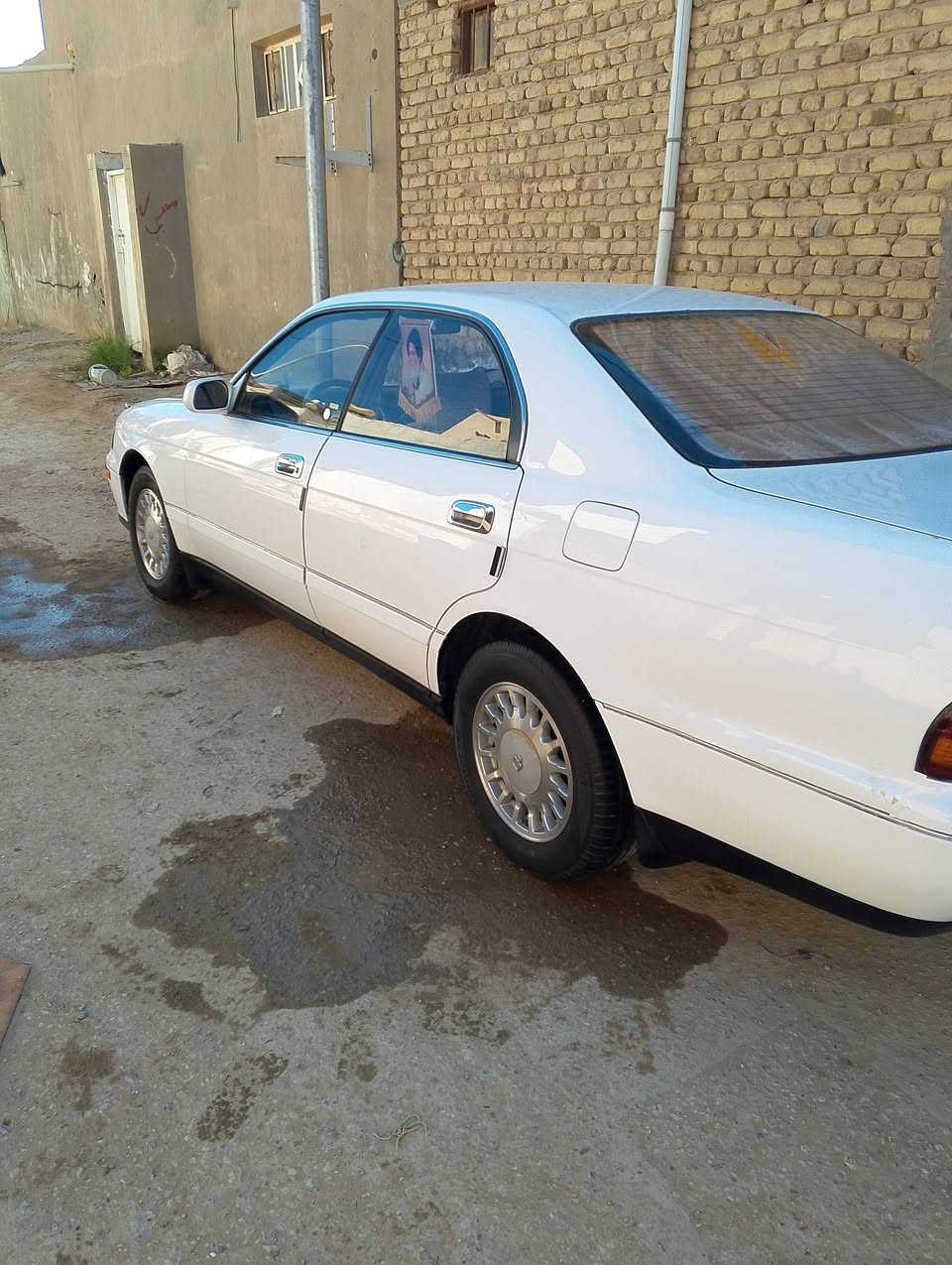 سلام عليكم للبيع بطه منتصل رقم نجف بسمي السياره جاهزه السياره كفاله عامه مكينه وكبر خير من الله صدر جديد خلفي وامامي باتري جديد منضومه مال تبريد كلهه جديده بس الكنبريسر عطل يعني بس شد كنبريسر السنويه 28 مكان السياره الدوانيه رقم الهاتف ***********
