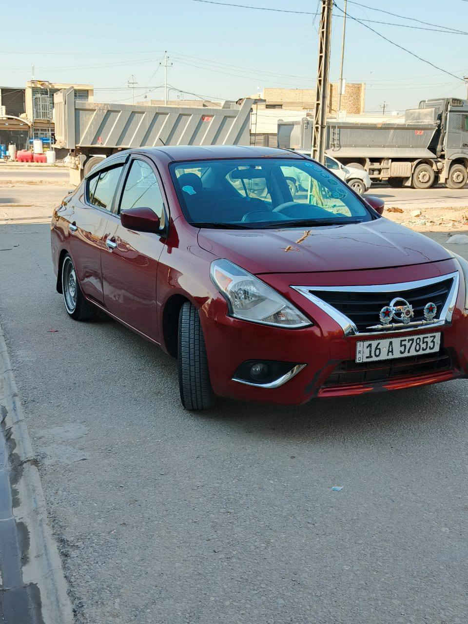 السلام عليكم نيسان فيرسا  البيع او مراوس
موديل 18 رقم الدول الجديد السنويه ال30بشهر ال11يلا تنتهي حبايب كلبي السياره بسمي شخصين تاخذ مني مداور ثاني يوم 
السياره بيها ضرر من امريكا فقط جاملغ امامي جهت العبري  و بل عراق صار بيها قطعتين صبغ و بيها تعدل خفيف بل لغد 
السياره جديده ما عايزها اي شي مكينه و كير و حداديه خير من الله تبريد تخم تاير ابو الخطة ويل حجم 15
داخل اسود اربعه جام كهربائ السياره جاهزه من كلشي
كاعيه جلد تحكم ستيرن 
 كامره خلفيه حساس خلفي 
منضومه زنزن بيها السياره 
و بل عافيه ع ياخذها
 اخواكم و خادمكم امير النعماني مكاني نجف كوفه حي ميسان 
السعر المطلوب 90وبيها مجال  
،***********
