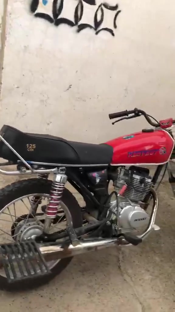 سلام عليكم انتنس موديل 25 مفتوح فقط مبدل ولفات صفر واحد دراجه جاهزه من كل النواحي كلشي جديد سعر350وبيها مجال موجود خاص او اتصل  ***********
