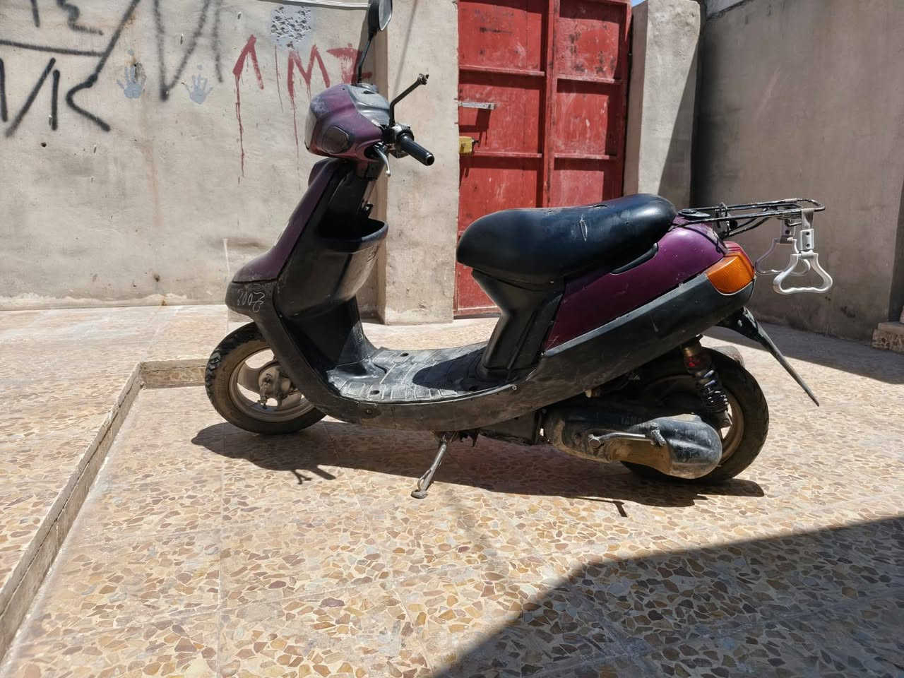 السلام عليكم متوفر ماطو بوتين للبيع  في الموصل اليمن بي عطل خفيف ويتصلح عادي ونضيف كلشي كدام العين السعر 100/وبي مجال  تجي تجيكو ومن تاخذو فحم في فحم الرقم ***********
