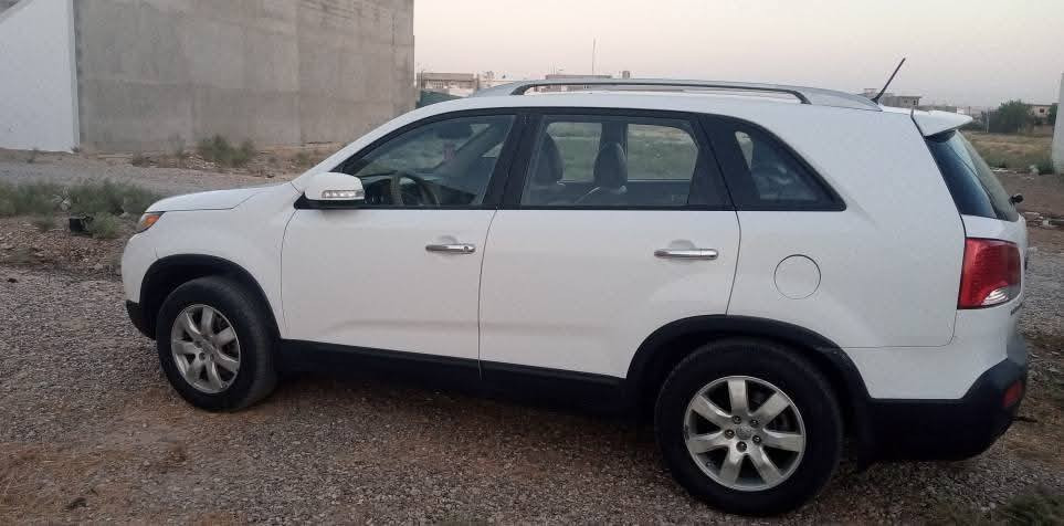 السلام عليكم
سياره سورنتو 2012
وارد  خليجي 
المواصفات خير من الله 
تبريد فول 
محرك ما مفتوح  
اربع اسلندر 
 بنورامه سقف 
الصندوق مصبوغ نص 
جملغ علا البارد الرقم اربيل 
السعر انتصل علا الرقم ***********
العنوان ديالى خانقين
