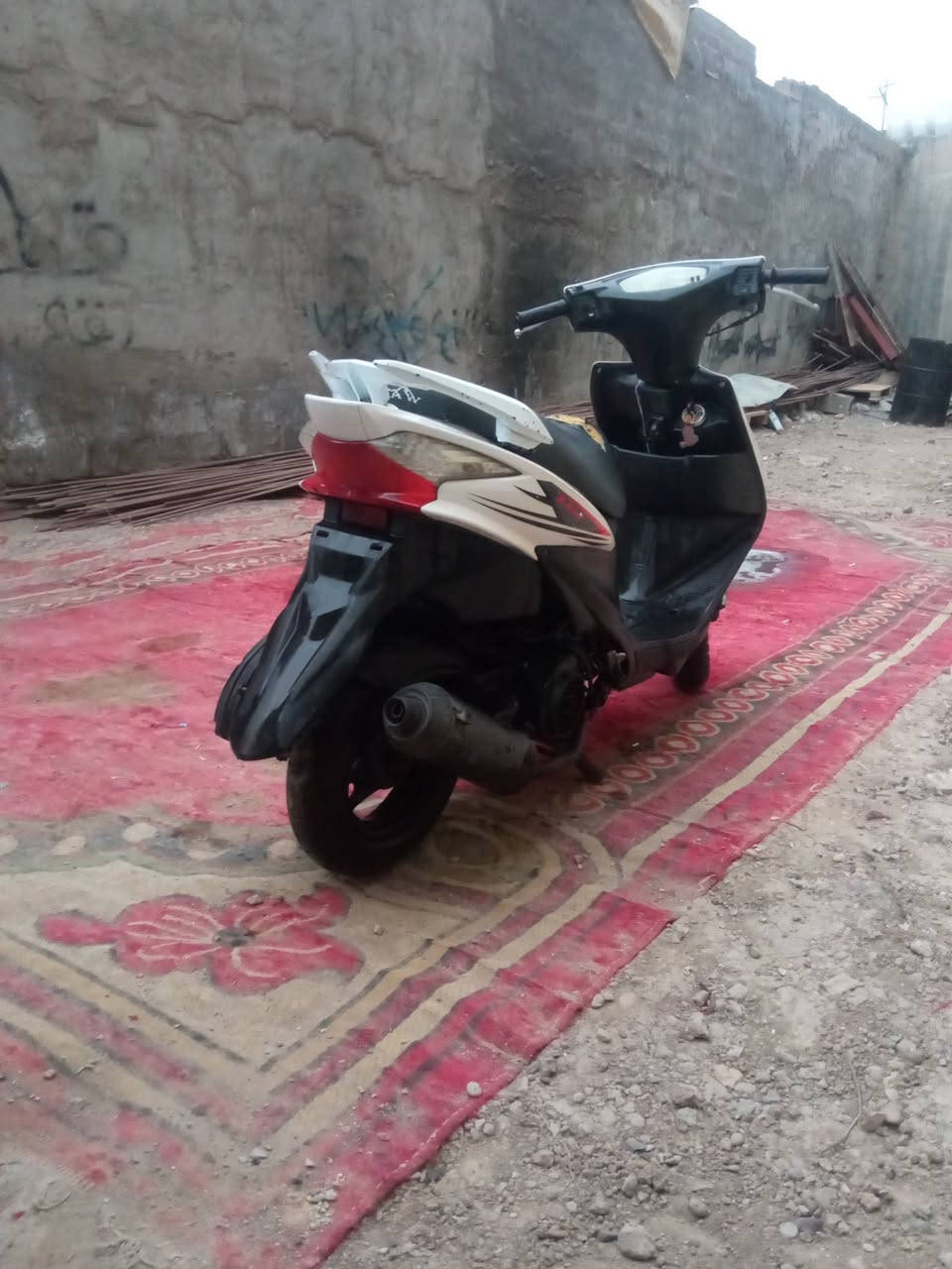 دراجه ادرس شغاله كهربائيات كلها شغاله ابيع كوم حديد حته لاتعاتبني عليها بغداد قرب فلكه حي النصر السعر 200 وبيها مجال بسيط *********** واتساب
