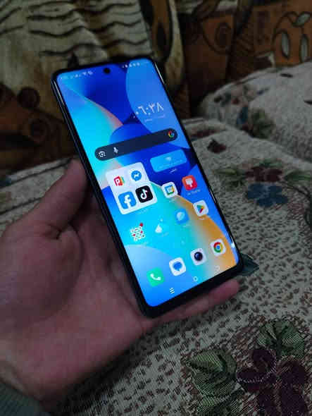 للبيع او مراوس ذاكره 256 رام 8+8=16 جهاز بعده جديد كارتونه موجود جهاز فول نضافه جهاز غني عن التعريف بوبجي 40فريم بطاريه 5000  السعر 145 وأبيه مجال مكاني موصل حي عدن رقم الهاتف ***********
