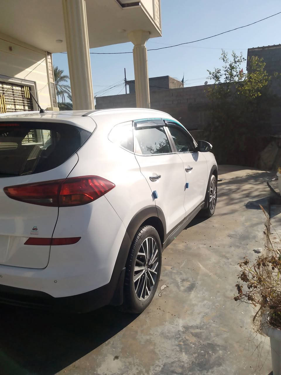 السلام عليكم توسان 2019 خليجي رقم بغداد مكفوله من ضربه وصبغ سياره جديده وجاهزه ماشيه 78الف حقيقي مواصفات 
لايت 5عدسات 
كشنات كهرباء 
لدات ترحيب 
مري شفط واشاره
تحكم ستيرن 
شاشه وكامره دواره 
3 وضعيات قياده 
مكان السياره كربلاء طويريج 
*********** 
السعر 210
