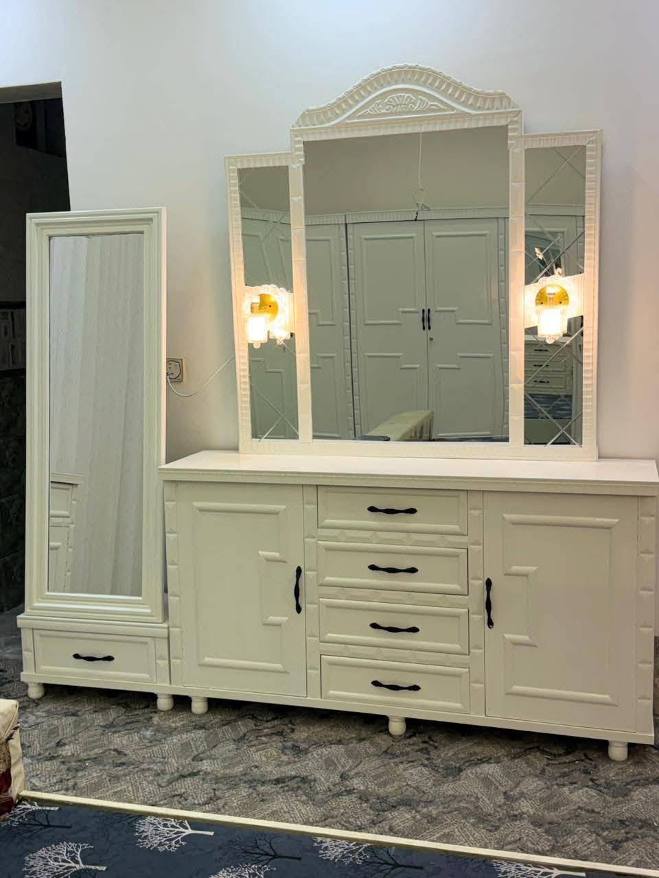 كما وعدناكم على كل ماهو جديد وجميل من معمل نجاره الطارق الشرقاط الحي العسكري قرب القصابين باداره محمود وإخوانه وبأسعار تنافسية/////***********/////***********
