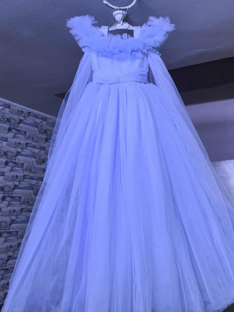 السلام عليكم 
فستان بنتي للبيع ملبوسة مرة وحدة 
شراي خاص


**إذا كنت صاحب هذا الإعلان وتريد حذفه لأي سبب، رجاءا أرسل رسالة إلى الدعم الفني**