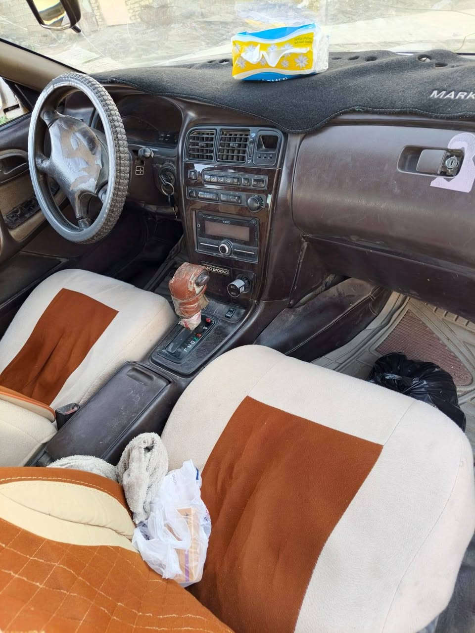 سياره ماركه الموديل 2000 مقفوله محرك وبير وسنويتها لل 30 مكلف بالنشر اتصال على الرقم ***********
