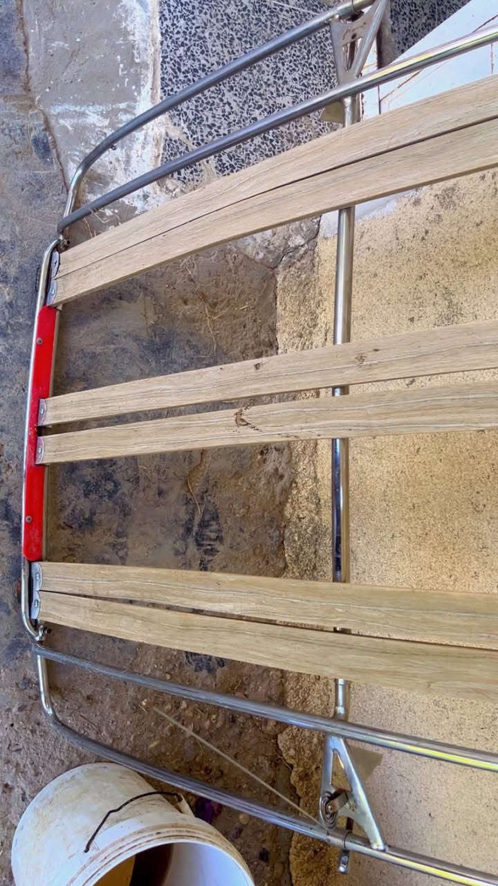 سلام عليكم للبيع سيبايه كورلا مال ابو عمار ترهم من موديل عشرين او فوك اب حاله جيده سعر ١٨٠ او بيه مجال مكاني بغداد سويب ***********
