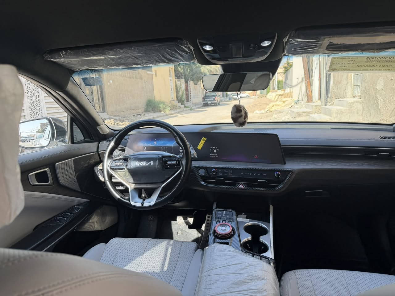 السلام عليكم ورحمة الله

للبيع موديل 2023 غاز فقط K8

كفاله عامه 

ماشيه 53

تبريد كشنات + تدفئه وتدفئه ستيرن

كشن كهربائي + تدليك مساج

بصمه تشغيل عن بعد مري ترحيب اناره عند الاقتراب

سياره فول  مواصفات رادار تثبيت مسار مانع تصادم ذكي 

رادار جانبي وخلفي وقياده اليه 

عنوان السياره السماوه

 السعر 218

***********
