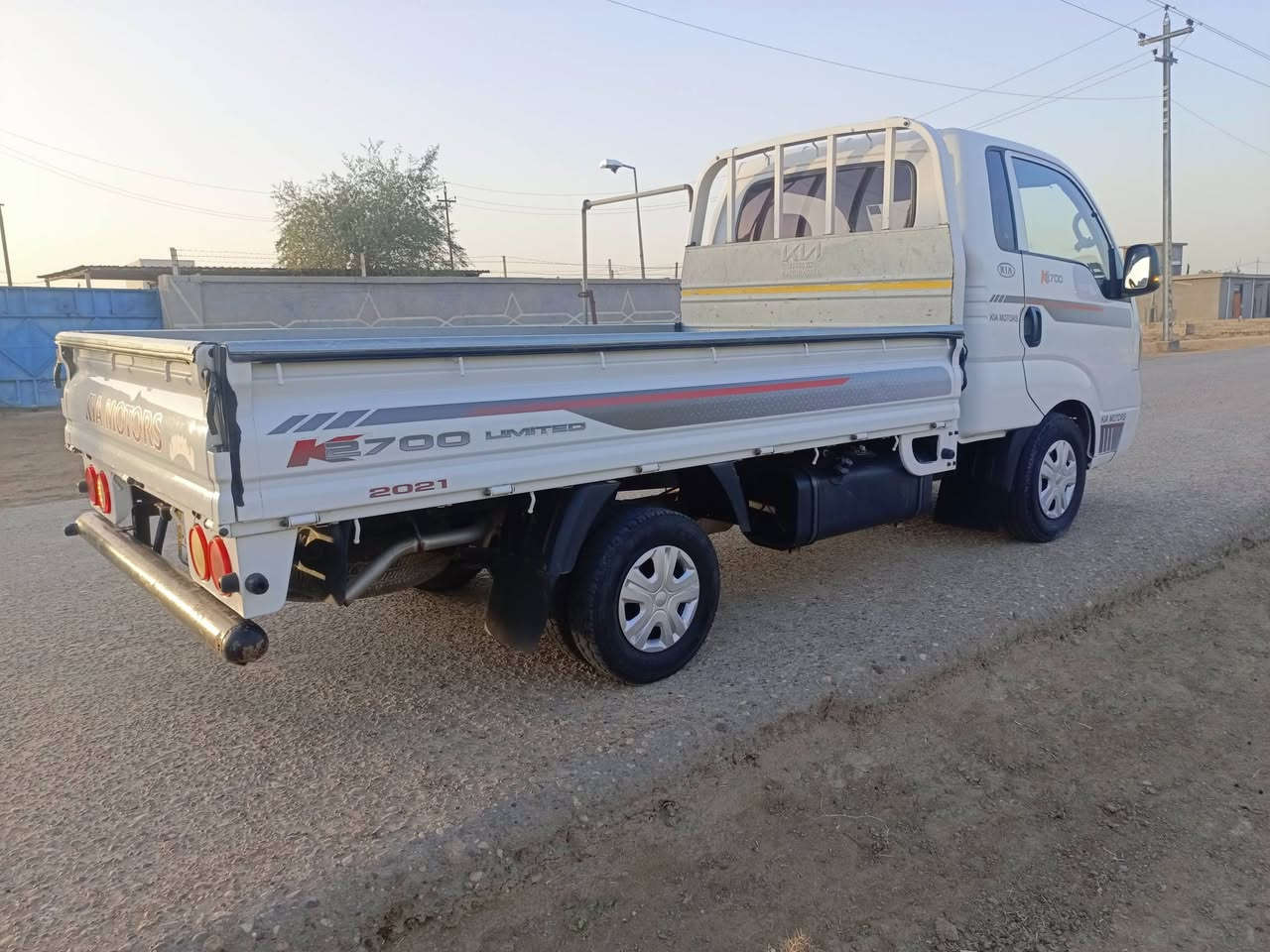 كيه 2021للبيع مكفوله كفاله عامه تحويل مباشر بأسمي سياره معروضه 137وبيه مجال بسيط للاتصال ***********
