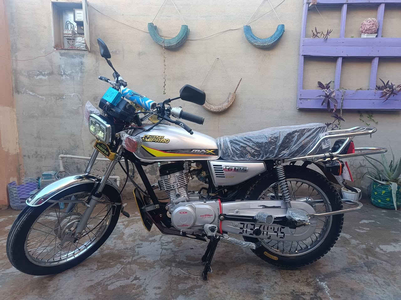 نامي برو موديل 2021للبيع
گير محرك بشرط لا صرف لا بخار ولا صوت 
كهربائيات كله شغال بشرط 
نشاط فول ماشاءالله سريع ماشاءالله 
سعره 385 وبي مجال قليل للطيبين 
***********
