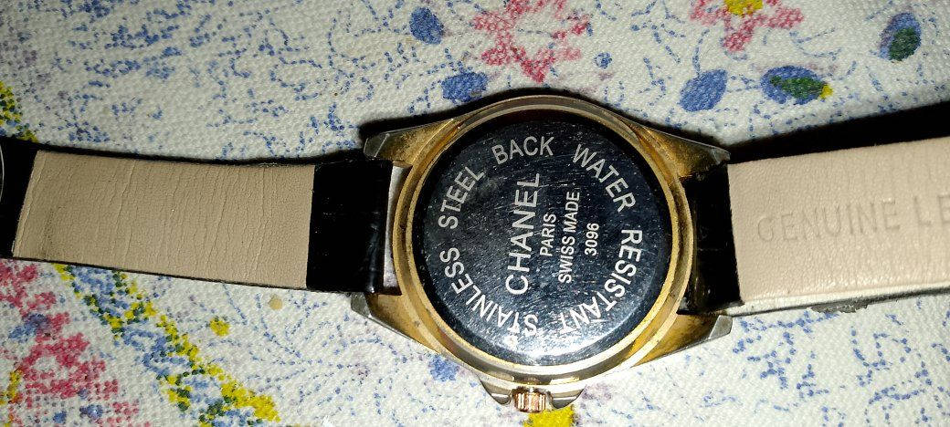 سلام عليكم ساعه لللبيع


**إذا كنت صاحب هذا الإعلان وتريد حذفه لأي سبب، رجاءا أرسل رسالة إلى الدعم الفني**