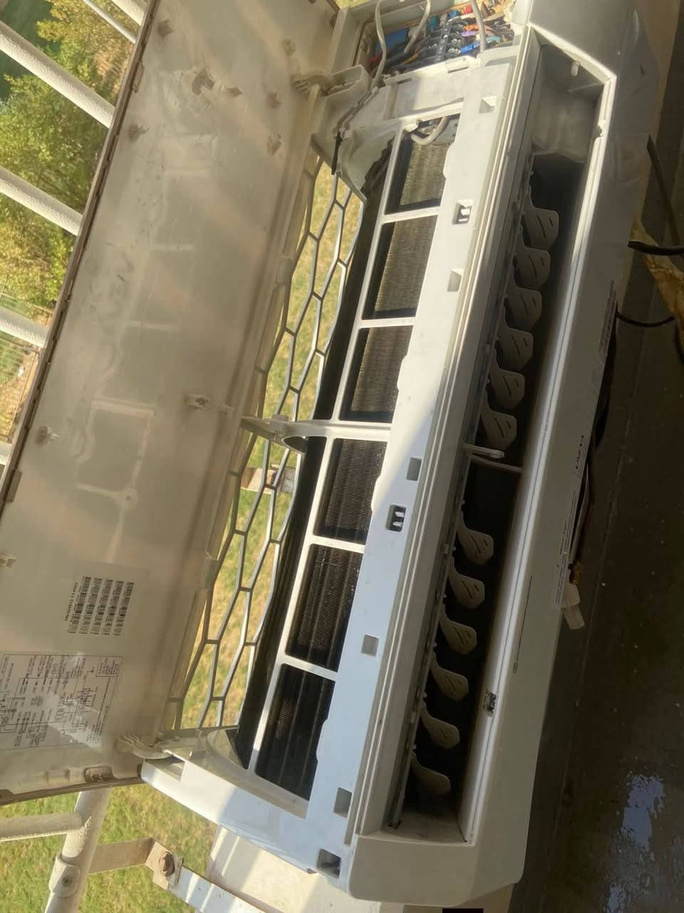 يوجد لدينا كادر كامل 
1_ فتح وشد وصيانه السبالت 
2_صيانه وتبديل سخانات
3_ كل أنواع الديكورات 
4_ شد كاميرات 
5_ صيانه صحيات
6_صبغ شقق
7 _إضافات نقط كهرباء وكل ما تحتاجه الشقه 
8_ كيلون باب وقفل قاصه وكل غراض بسمايه الأصليه  
9_ فتح وشد الكاونترات وصيانه 
رقم ***********
