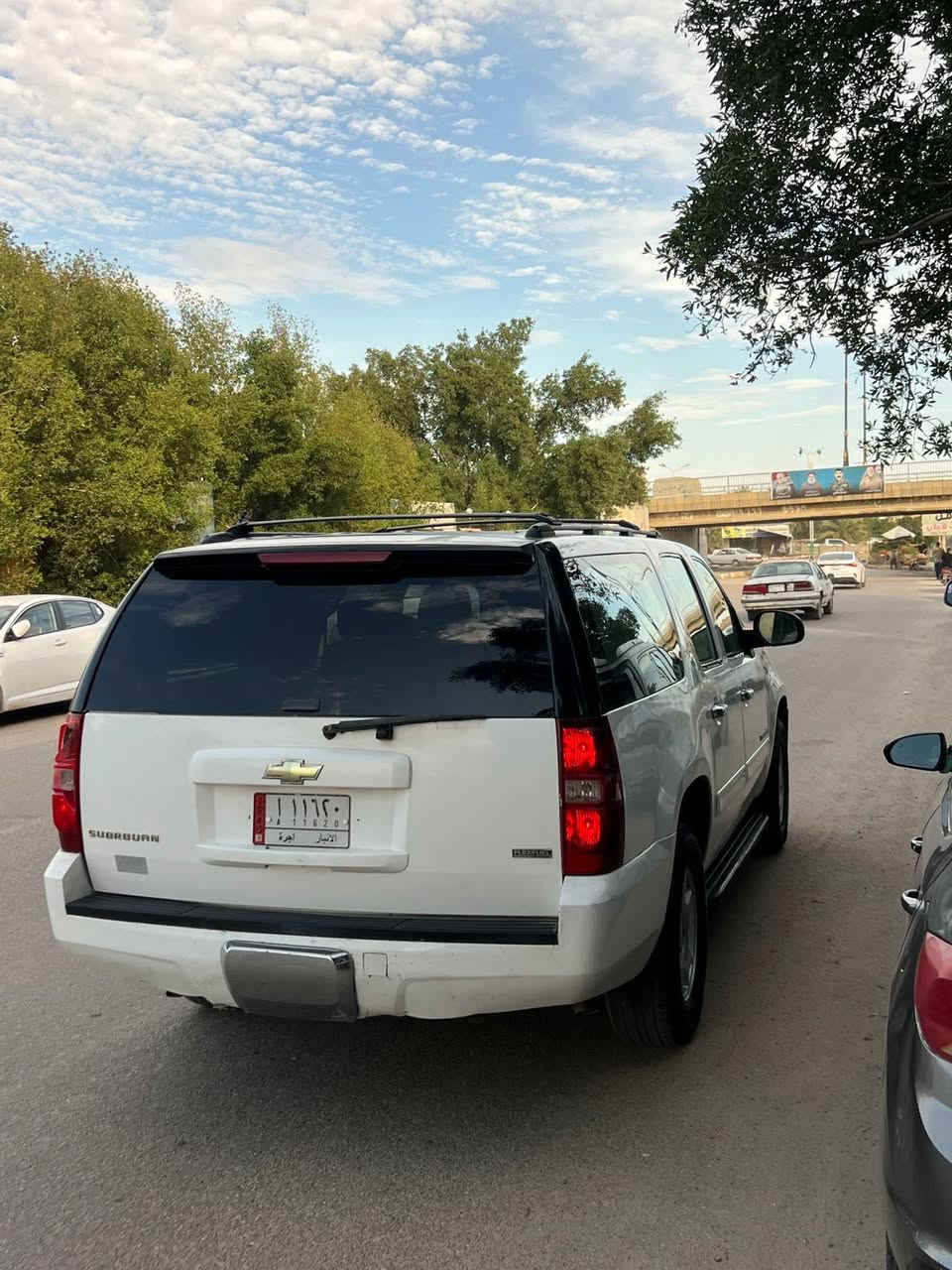 سلام عليكم يوكن 2009 امريكه سياره جاهزه. كير ومكينه شرط وحداديه وره وكدام جديده ومصفره هيه وغرمات 
ومداور ثاني يوم. ضربتها جاملغ خلفي بدون دواخل فقط 
    
0773 205 1258‬
