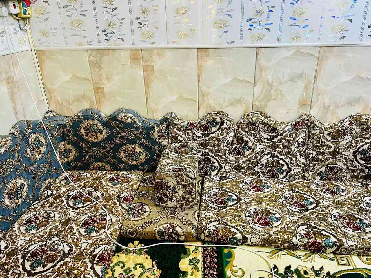 جلسة عربيه 16 متر تكفي ل أستقبال 4×6 استعمال قليل للبيع العنوان السماوه قضاء الخضر 
للأتصال ***********
