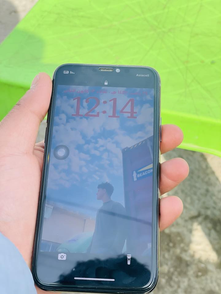 السلام عليكم اخوان آيفون ١١ برو فقط مو برو ماكس ذاكره ٢٥٦ بطاريه جانت 71 وبدلتها ١٠٠ اصليه امانت الله ورسوله وشاشه هم مبدله اصليه وكاله على الفحص جهاز بالقران الكريم نضافه فوووول مكفول من الشخط فقط شاشه وبطاريه مبدلات فيس إيدي واكف مكاني بغداد الزعفرانيه قفل ١٩٠ *********** ملاحضه اخوان الجهاز الدكمه التعلي وتنصي واكفات فلاته تتبدل ب١٥ ألف فقط الجهاز نضيف وما يتفوت الله شاهد
