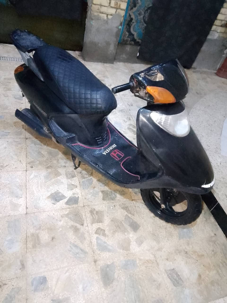 سبيسي ياباني نضيف للبيع مكان كوت السفحه الثانية سعره 500 وبيه مجال ***********
