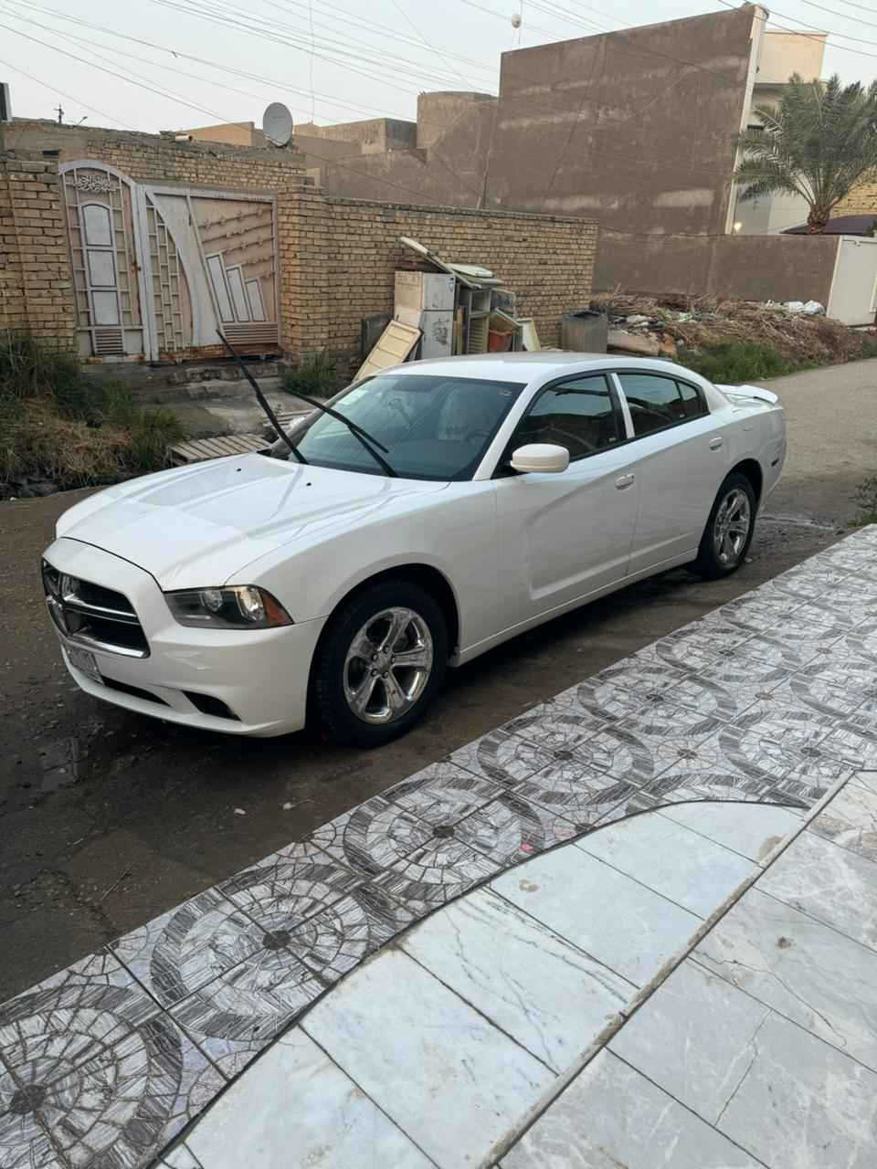 جاجر ١٤ فول مواصفات عده الفتحه 
رقم بغداد بسم صاحبه 
جاهزه ونظيفه جداا ما مشتغله خط 
ماشيه ١١٧ حقيقي
ضرر خلفي 
رقم صاحبه لاستفسار ***********
مكلف مكلف ب نشر Singapore
