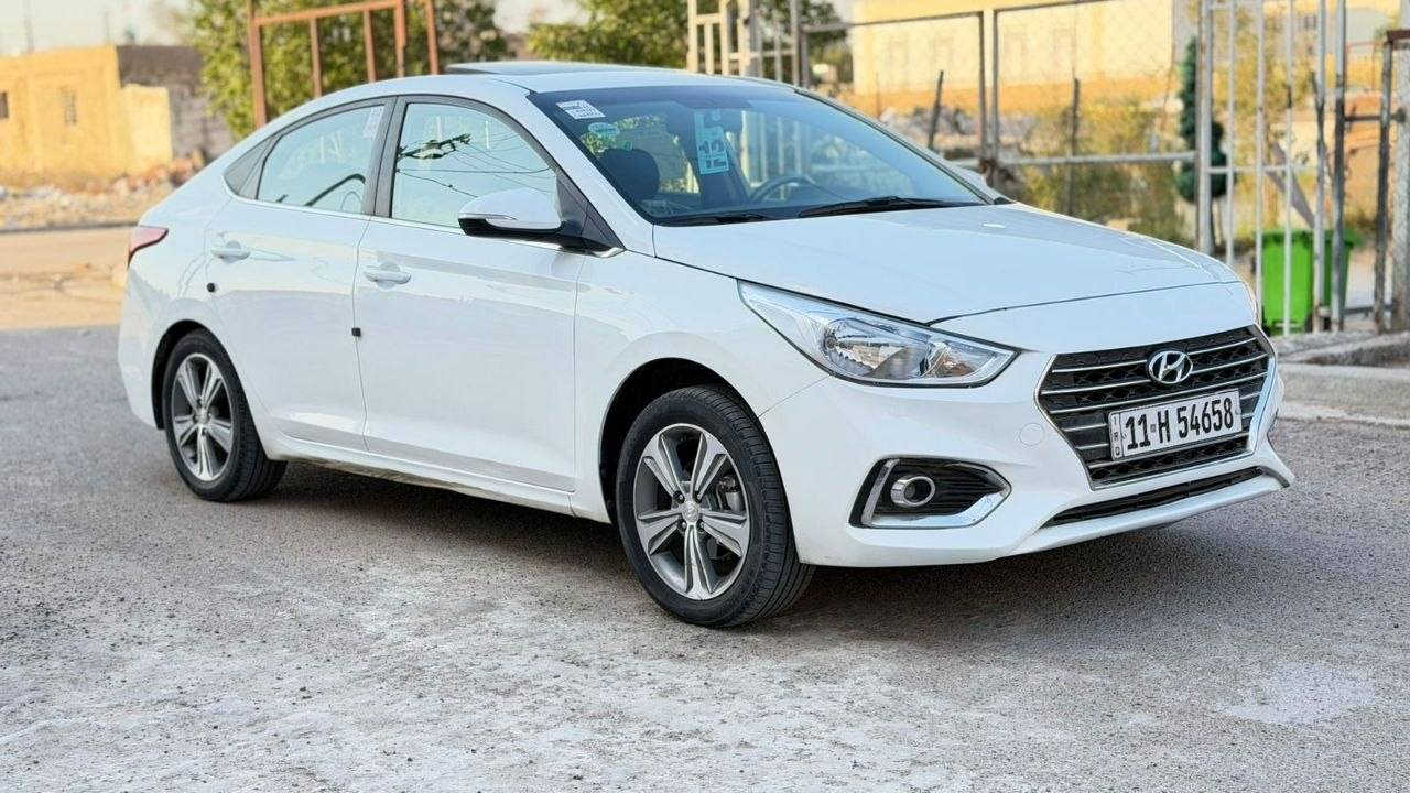 سلام عليكم اكسنت 2019 خليجي فول مكينه 1600 دوش قطعتين تبريد فتحه ومري شفط كير ومكينه مكفولات بيها ربع الجاملغ الامامي الايمن صبغ فقط بدون دواخل السياره جديده احلى من الصور تبريد ثلج تخم تاير جديد صدر امامي خلفي جديد 
السعر 122 وبيها مجال مكاني بغداد شهداء البياع
***********
