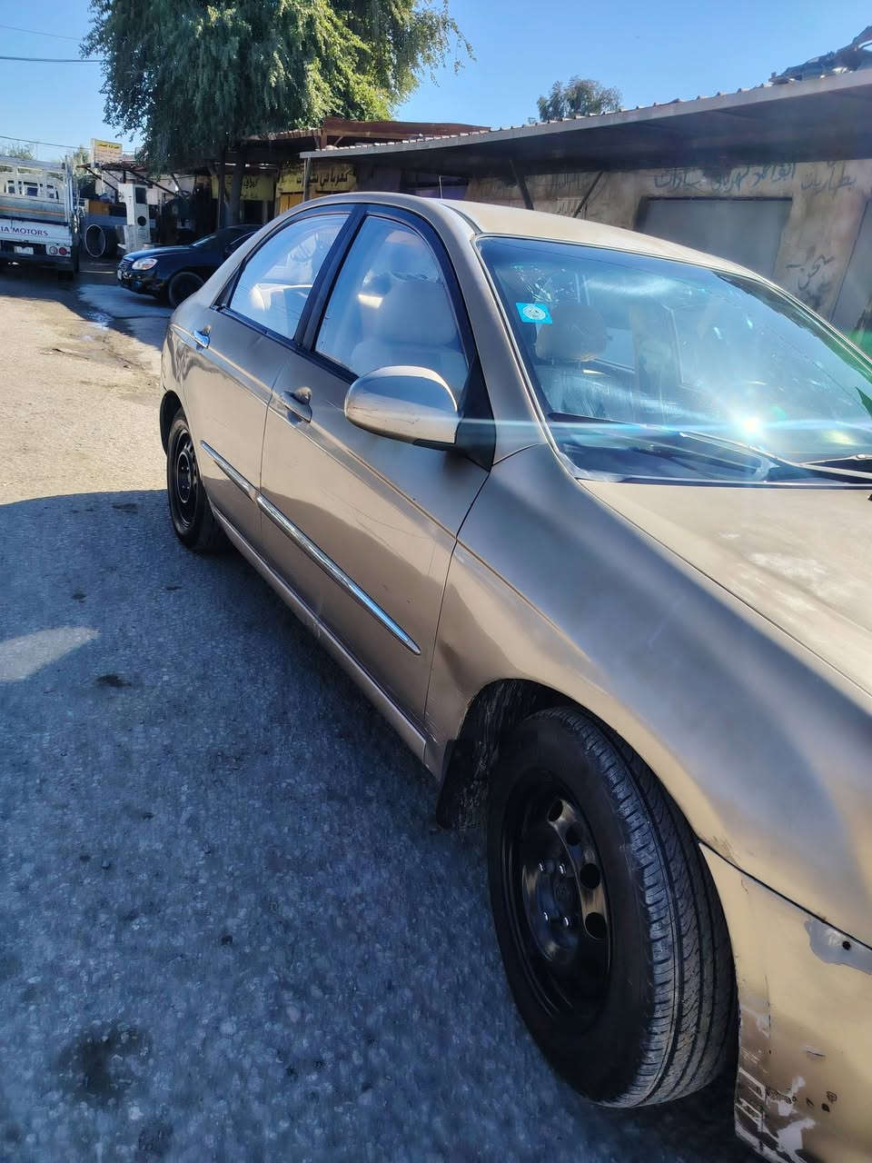 سيراتو ٢٠٠٨ كير مكينة تمام حدادية السياره بية صبغ وجاردة بية طخة جاملغ خلفي وباب معروضة ب ٧٢ وبية مجال موجودة بكربلاء السياره ***********
