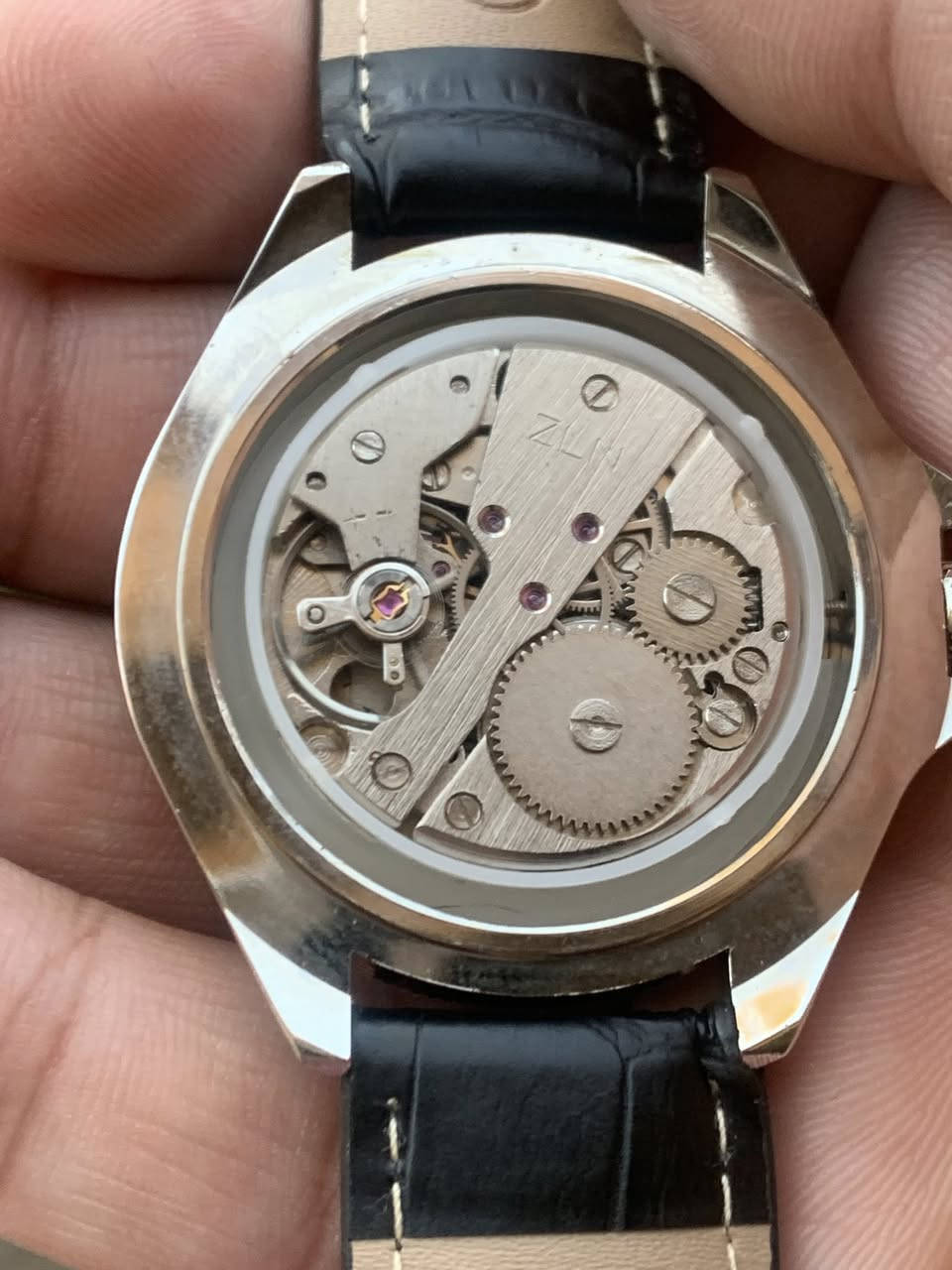 ساعة روسي مال طيارين نصب تكويك رنك دوار مكينة ١٧ حجر


**إذا كنت صاحب هذا الإعلان وتريد حذفه لأي سبب، رجاءا أرسل رسالة إلى الدعم الفني**