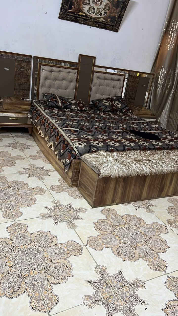 السلام عليكم عندي غرفه نوم جديده كولش  سعره ٦٠٠ وبيه مجال


**إذا كنت صاحب هذا الإعلان وتريد حذفه لأي سبب، رجاءا أرسل رسالة إلى الدعم الفني**
