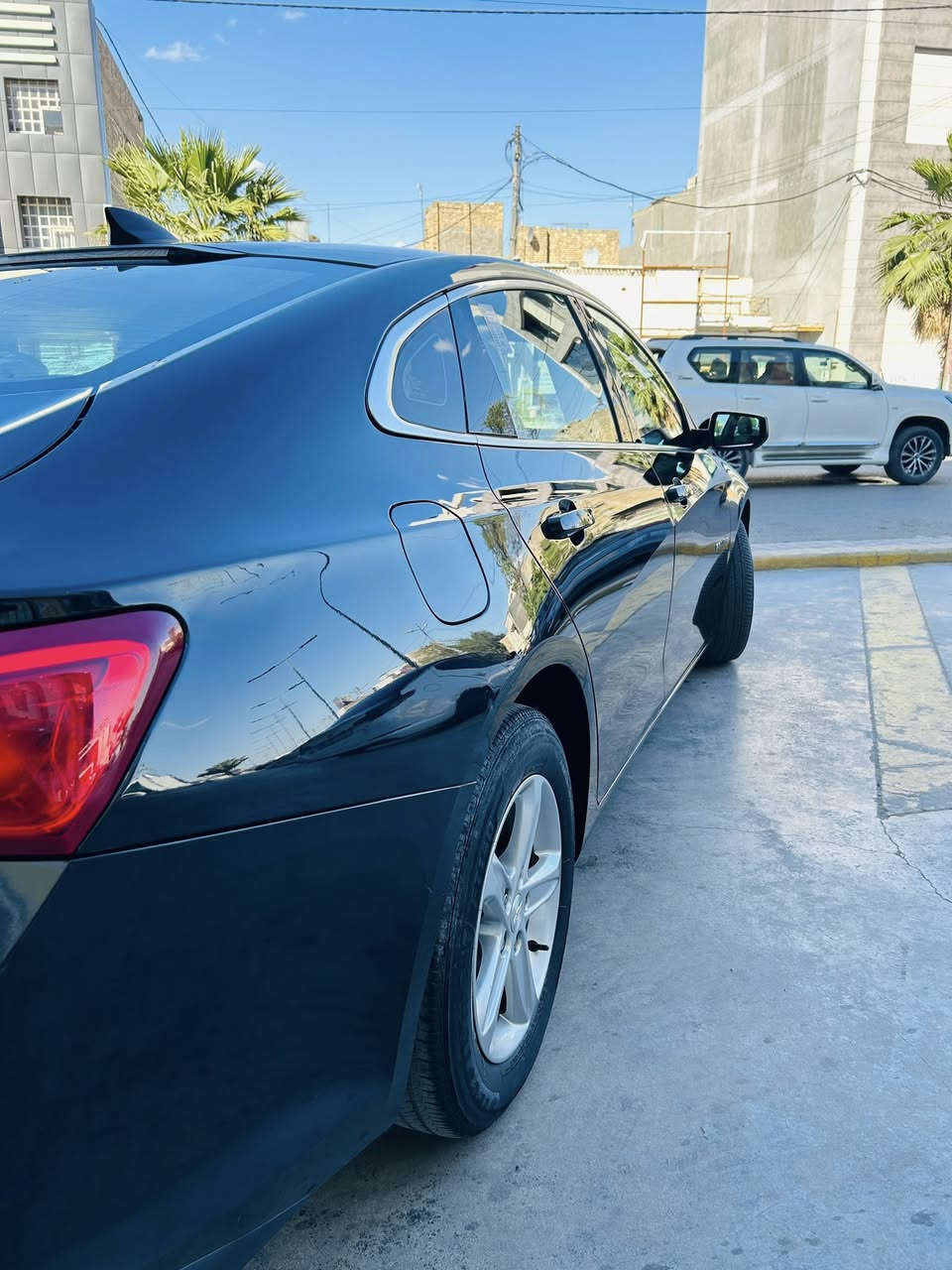 السلام عليكم
للبيع فقط 
ماليبو موديل 2022 LS
رقم اربيل مميز بأسمي 
السيارة بلاد كل شي ع وضع امريكا حتى مي الراديتر اني ثاني واحد اشتريها نظيفة وبالعافية ع ياخذها 
عليها ادامة كاملة 
السعر 148
مكان السيارة بغداد الحرية


**إذا كنت صاحب هذا الإعلان وتريد حذفه لأي سبب، رجاءا أرسل رسالة إلى الدعم الفني**