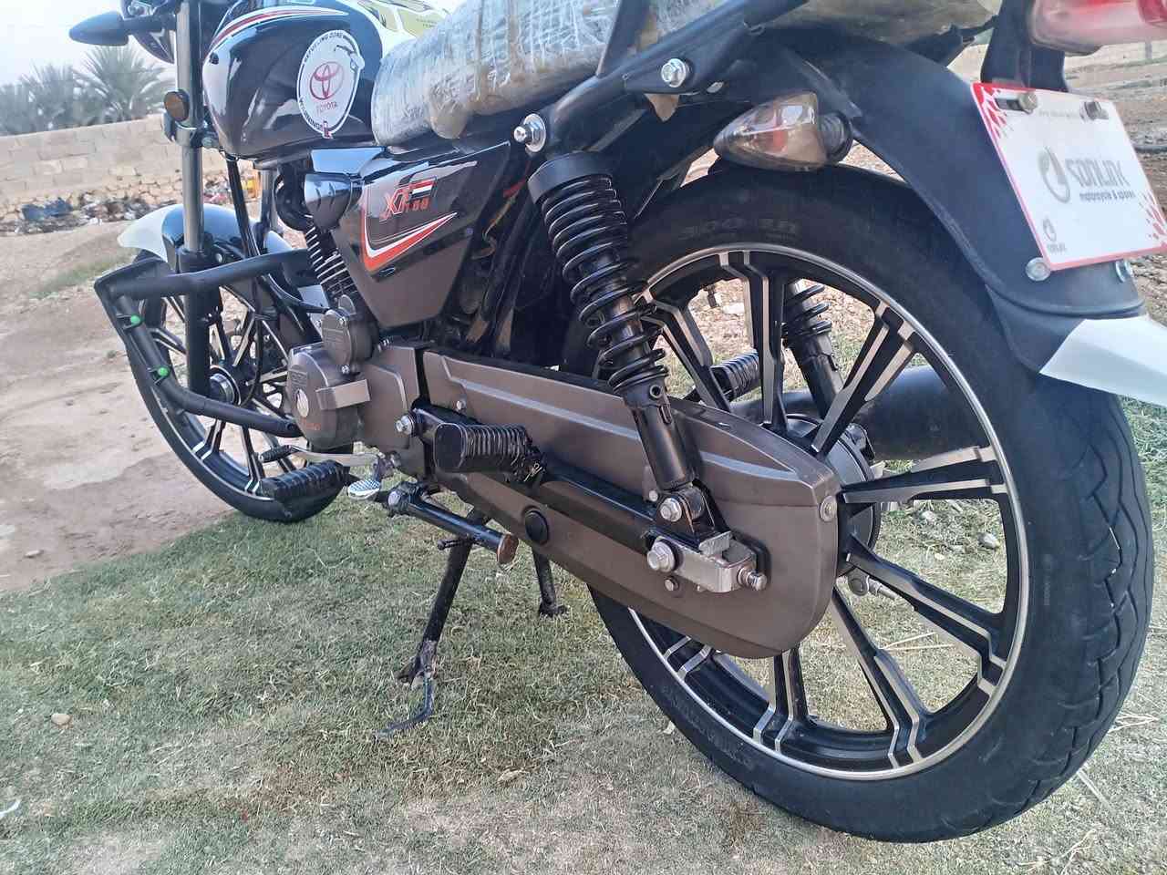 سلام عليكم موطور شاني موديل 2023 كلشي شغال بي موطور حيل نضيف وجديد السعر900 ما بي مجال فد مره وشراي يجي عل رغم ***********
