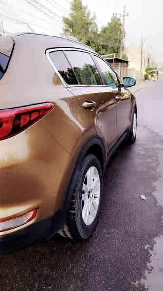 سلام عليكم 
للبيع او للمراوس حسب القناعه 
كيا سبورتج موديل 2017 … امريكي ….لون جوزي غير محدد.. رقم بغداد جديد باسمي هزه وسنوية جديده لغاية 28 …
♦️ مواصفات fe
♦️ كرسي امامي كهرباء 
♦️ كرسي امامي تدفئه 
♦️ فول تحكم استيرن 
♦️ ارضية سياره جلد
♦️ تخم تاير جديد. 
♦️ تبريد ثلج ❄️ 
♦️ تبريد خلفي 
♦️صدر امامي وخلفي 100‎%‎
♦️  3 انظمة قياده
♦️ كامره خلفية 
♦️ مثبت سرعه
♦️ اي بي اس 
♦️ شاحن usb
♦️ داخل مخمل نظيف 
♦️ لايت عالي وناصي زنون
♦️ بلاچكتور بقلاوه زنون
♦️ محرك gdi 2400
♦️ محرك مفتوح نظيف جدا 
♦️ سياره بدون صبغ فقط دعاميات 
♦️ عداد كم 107 الف ميل 
♦️ ايرباك استيرن فقط 
♦️ عنوان بغداد حي الجامعة 
♦️ سعر سيارة 153 ورقه وبيها مجال بسيط 
♦️ للاستفسار على الرقم ***********
***********
