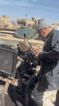 🌿يالله تم وصول وجبة جديدة من مولدات كهربائية نوع تويو ياباني ٣٠ كيفي وعنتر ٣بست   ٣٠ كيفي ومولدات كيا ٣٠ كيفي و مكاين لحيم نوع زيتور ٣ بستم جيكي ويتواجد داينمولحام  جيكي عنوان بغداد كسره و عطش*********** ***********🌿🌴
