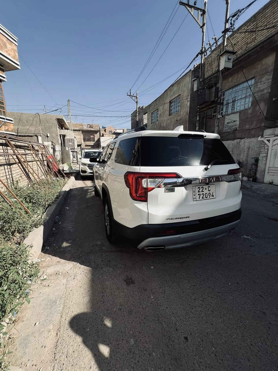 سلام عليكم للبيع GMC Acadia 2020
المواصفات: SLT فول فول مواصفات رادارات حساسه و١٠ كامرات علا البك واليكدام 
محرك 4سلندر تيربو محرك 2500
مثبت سرعه 
تشغيل ودخول ذكي 
7مقاعد عائليه 
اي صبغ ما بيها ولا حادث سياره عروس 
السياره باسمنه 
السياره ماشيه (104الف)
السياره مثل ما كلت اي طخه ما بيها فول فول فول موا صفات vip
السعر : 245 وبي مجال السكن بغداد الدوره 
***********
***********
سبب البيع بناه بيت

