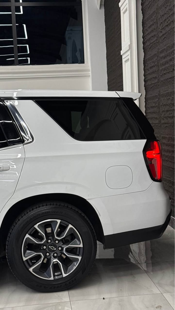 Chevrolet tahoe 2022
پۆلیسی کامل کراوەتە مەدەنی
دەرگا و چاملغ بۆیاخ 
٦٥ هەزار کیلۆمەتر رۆشتووە
رەقەم و سەنەوی نوێ
نرخ 350$
*********** أربيل, العراق


**إذا كنت صاحب هذا الإعلان وتريد حذفه لأي سبب، رجاءا أرسل رسالة إلى الدعم الفني**