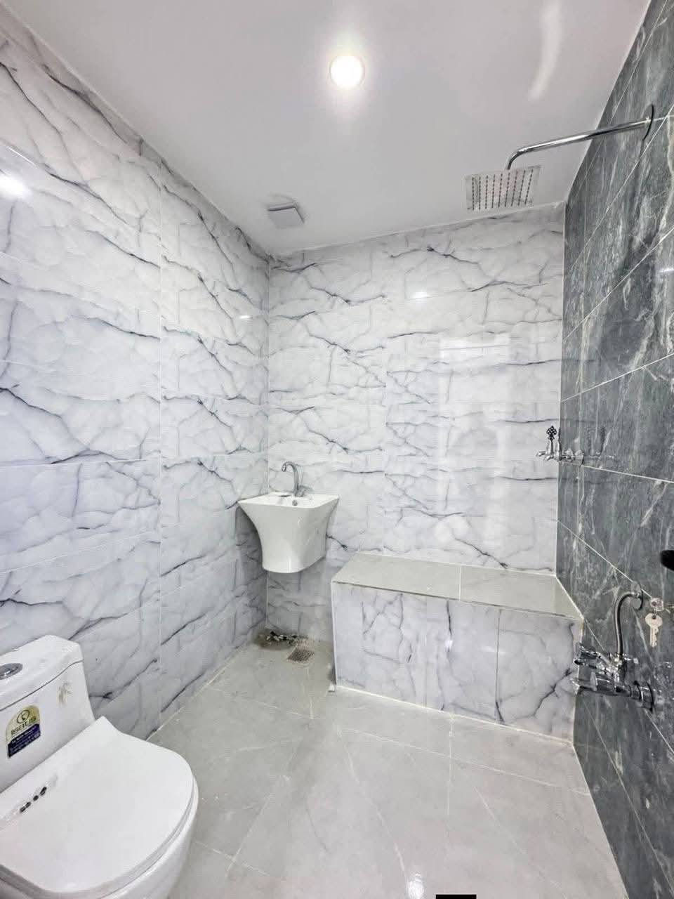 🏠 للإيجار في السيدية
بيت مساحة 180 متر

✨ يحتوي على:

4 غرف نوم 🛏️

مطبخ 🍽️

صالة 🛋️

خدمات 🚿

موقع الاقتصاديين 

📞 للاستفسار أكثر: الاتصال عبر أرقام الاتصال
📲 يوجد واتساب  ***********
***********
