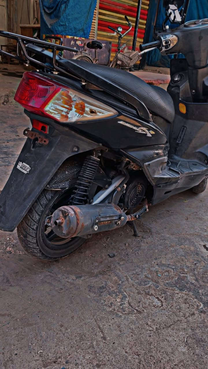 السلام عليكم دراجه سكنس فحل ياباني قبق نفخ تراجع أخت رمبه نضيفه كفاله عام اي برغير مفتوح  
سعر ٩٥٠حك جيه بيه مجال 
بغداد مدينه الصدر ***********
